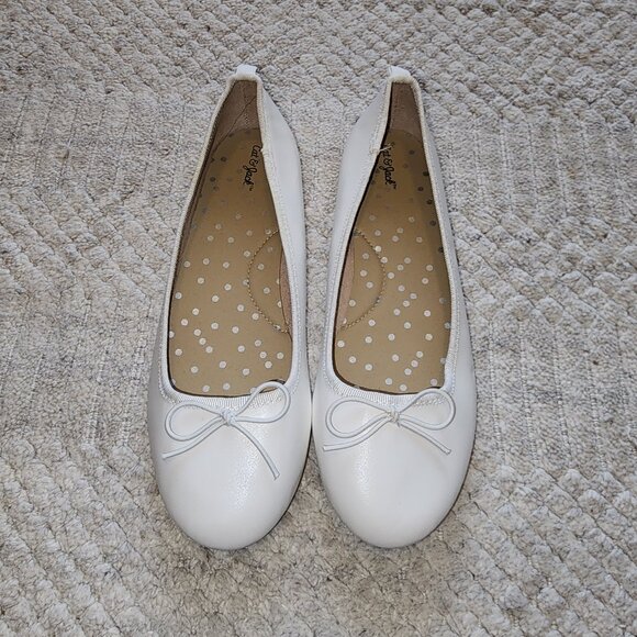 Cat & Jack White Ballet Flats with Bow - Girls Size 4 - Dress Shoes - Picture 10 of 11